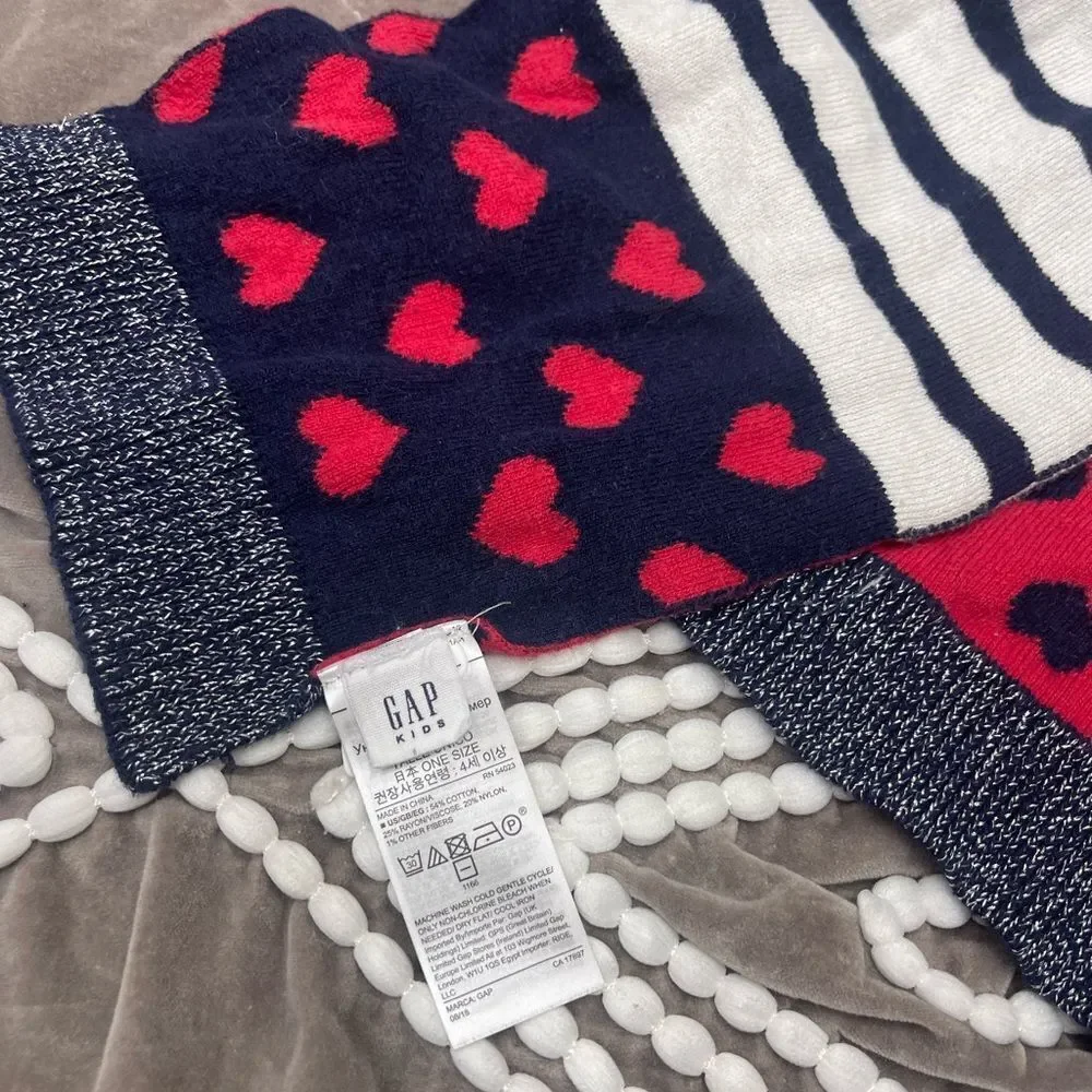 🌱 Gap Kids hat and scarf